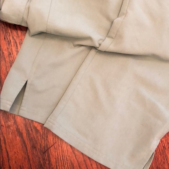 ON HOLD FIGS Scrub Set (Size L, Jade Green) - Picture 6 of 7